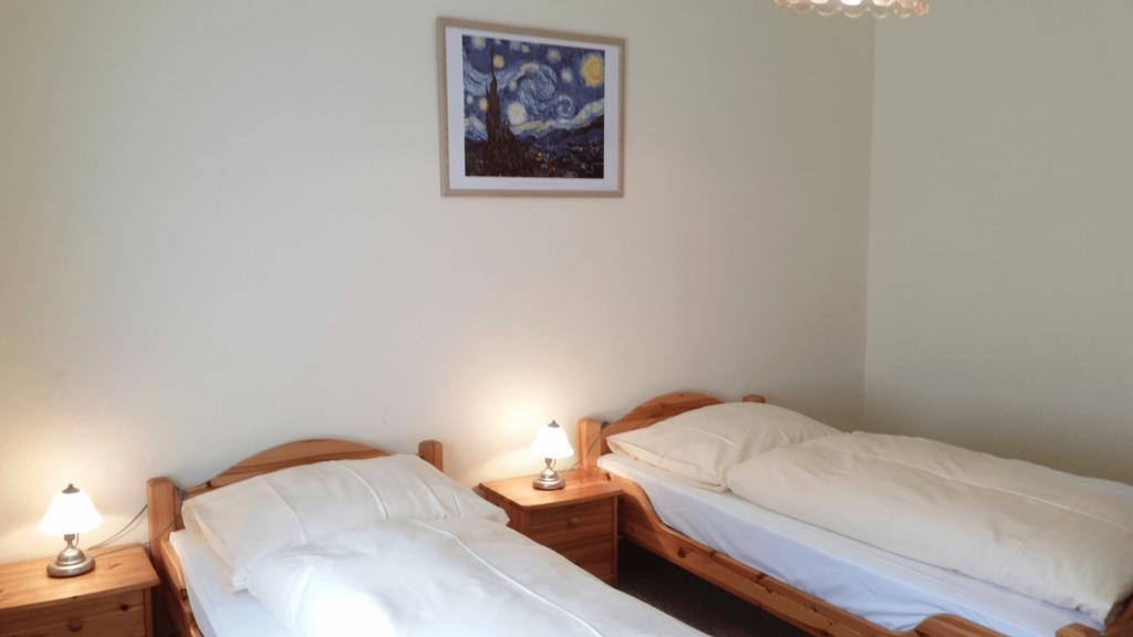 Berghotel Hohe-Acht Siebenbach Esterno foto