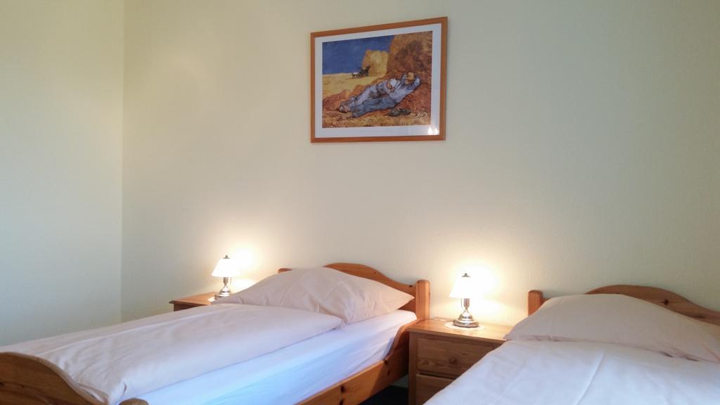 Berghotel Hohe-Acht Siebenbach Esterno foto